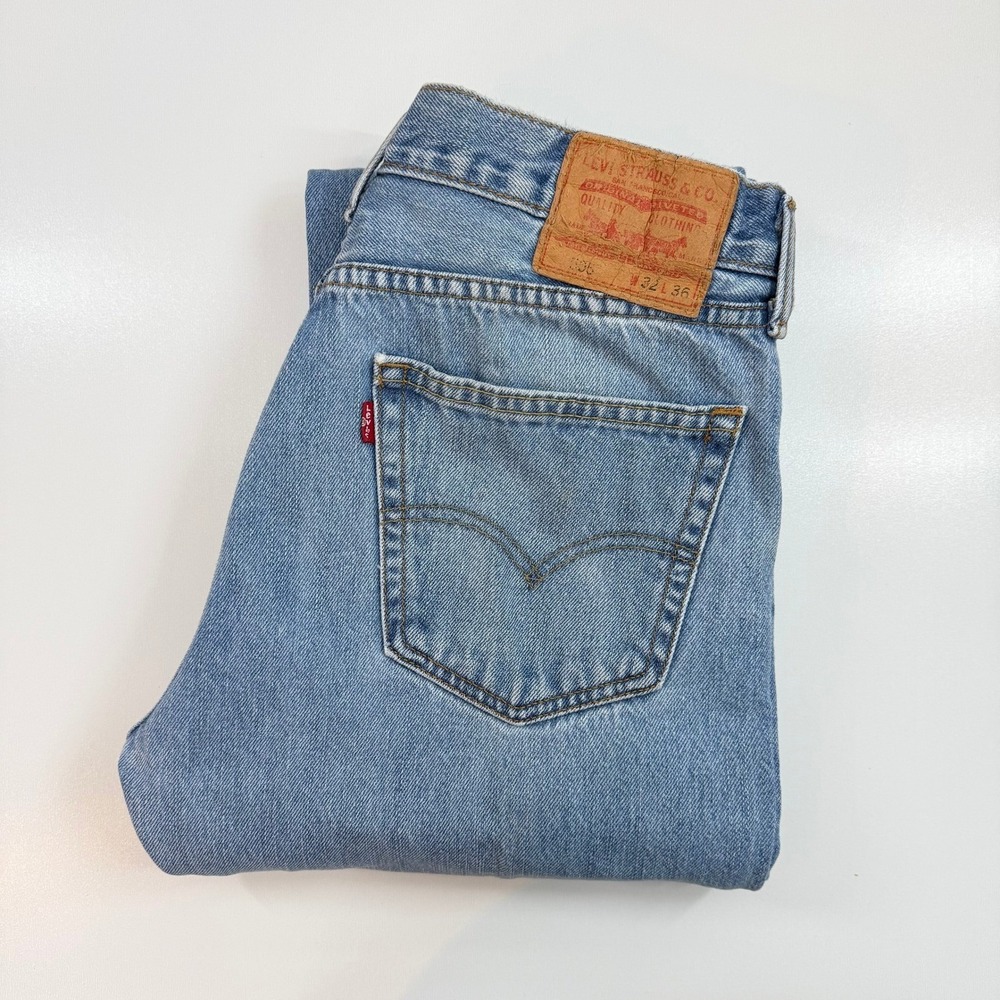 Levi's 505 Regular Fit Jeans Mens 32x36 Light Wash Blue Straight Rugged Workwear